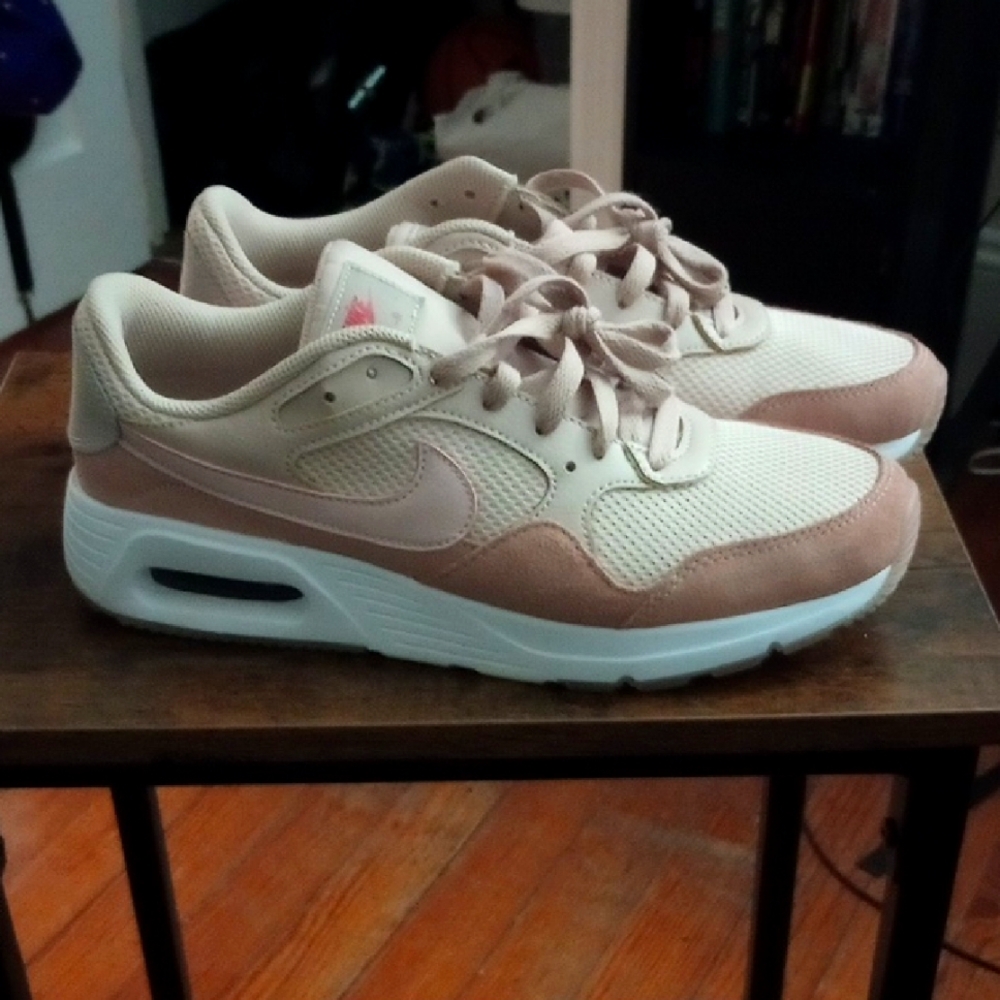 Nike Cream and Pink Athletic Shoes with Air Max Cushioning